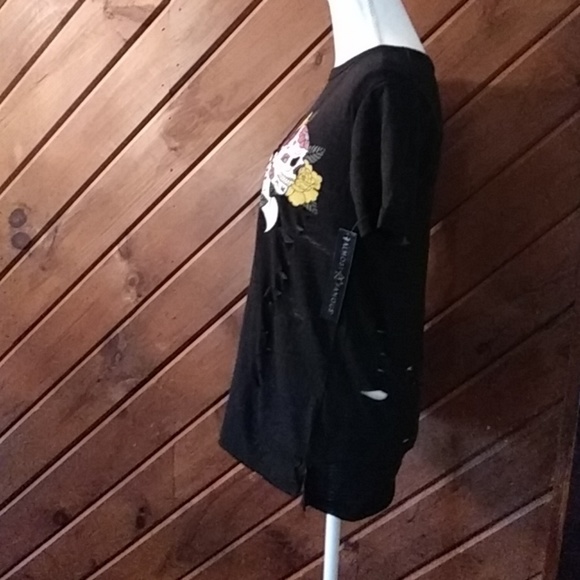 ALMOST FAMOUS TSHIRT!! - Picture 4 of 5